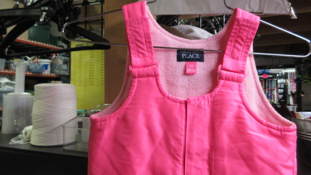 Load image into Gallery viewer, Used The Children's Place Winter Snow Bib - Size 2T
