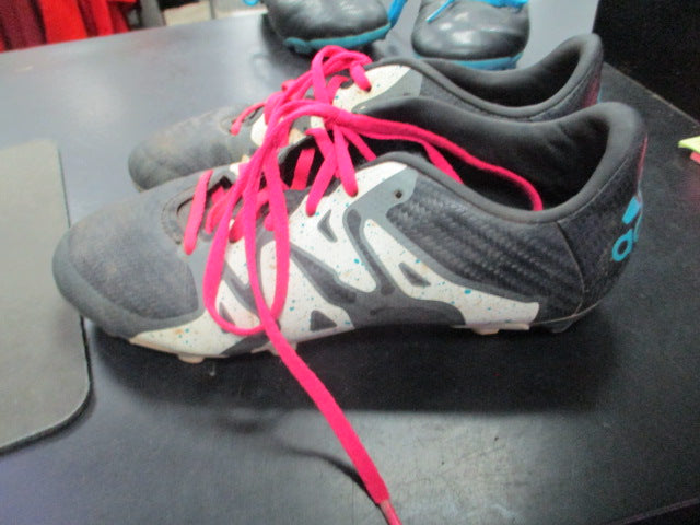 Load image into Gallery viewer, Used Adidas Soccer Shoes Size 3
