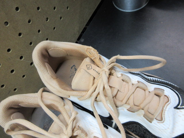 Load image into Gallery viewer, Used Nike Alpha Huarache Elite 4 Low Baseball Cleats - Size 8
