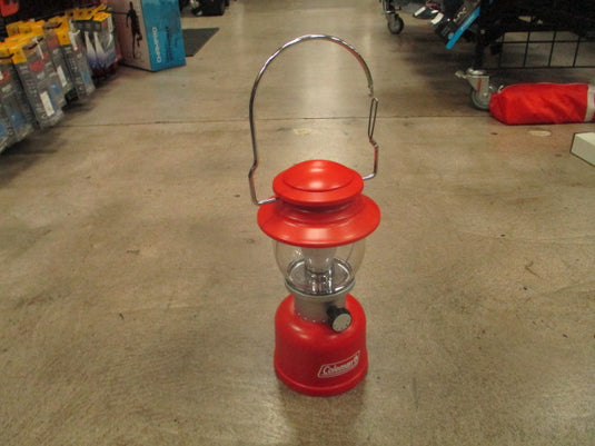 Used Coleman Classic 500 Lumens LED Lantern