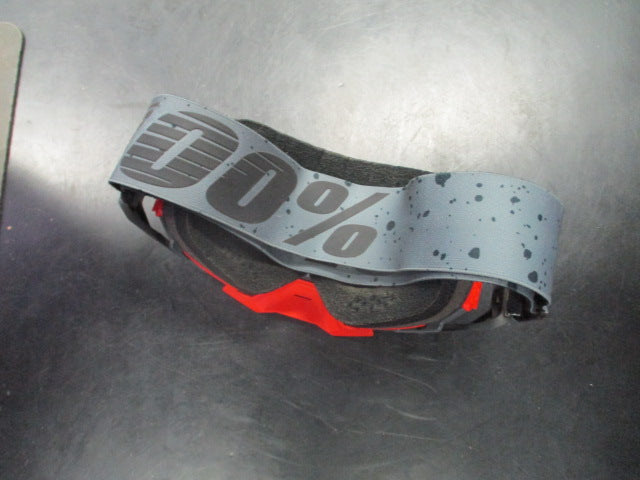 Load image into Gallery viewer, Used Armega 100% Hiper Lens Technology Motocross Goggles
