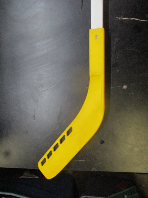 Used Flaghouse Plastic Hockey Stick - 45"