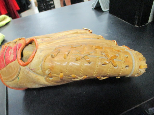 Load image into Gallery viewer, Vintage Rawlings Mickey Mantle Leather Baseball Glove
