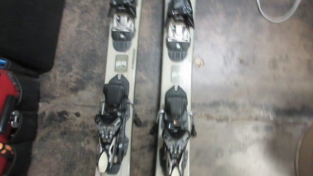 Load image into Gallery viewer, Used Rossignol S86 Womens 162cm Downhill skis with bindings
