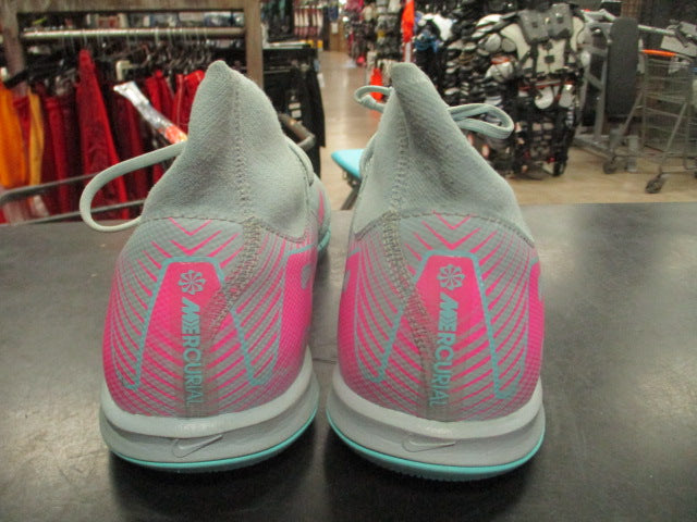Load image into Gallery viewer, Used Nike AirZoom Indoor Soccer Shoes Size 10
