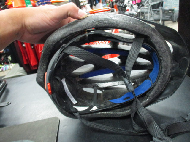 Load image into Gallery viewer, Used Bell Venture Size 55-61Cm Bicycle Helmet
