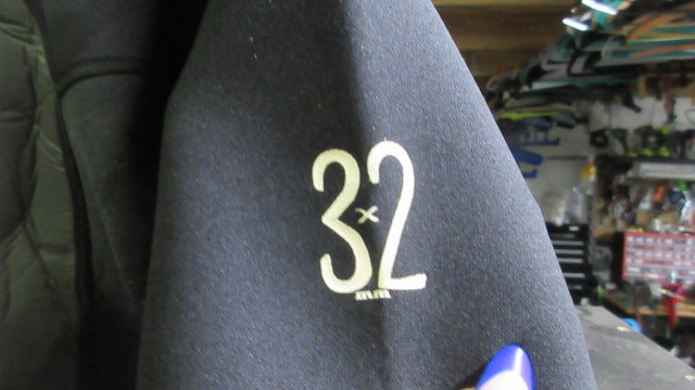 Load image into Gallery viewer, Used Hang Ten Shorty Wetsuit - Size XL
