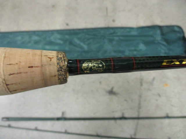 Load image into Gallery viewer, Bass Pro Shop Extreme XTR66MHT-3 6"6" Med HVY 10-20# FLY ROD With case
