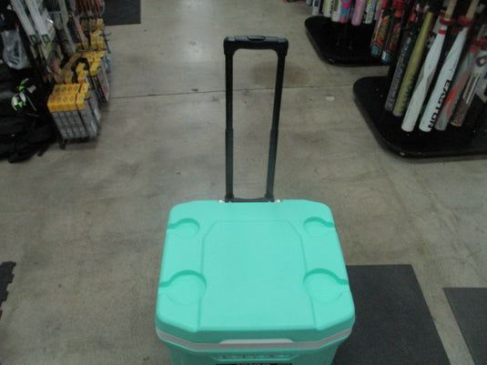 Used Igloo 60 Quart 4 Day Mint Rolling Cooler