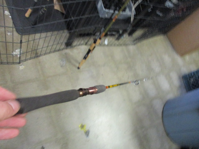 Load image into Gallery viewer, Used Fenwick Blackhawk Graphite 6' Fishing Rod
