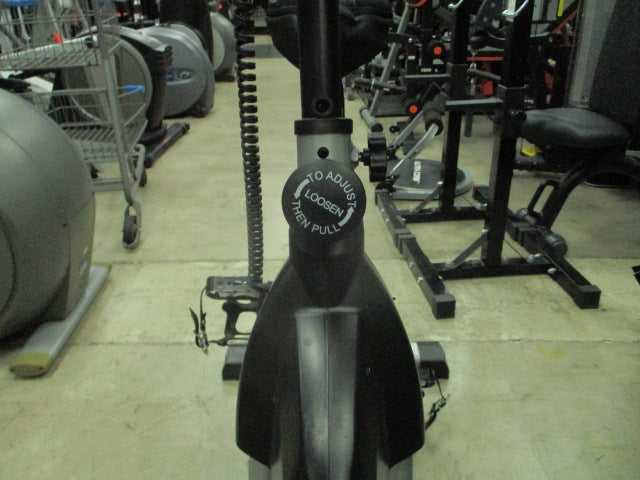 Load image into Gallery viewer, Used Yosuda Upright Exercise Bicycle
