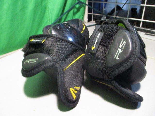 Load image into Gallery viewer, Used Easton RS Size Small Hockey Elbow Pads

