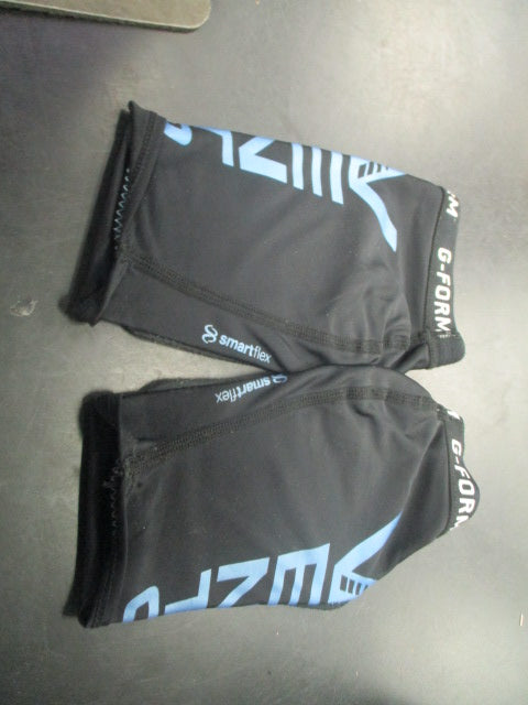Load image into Gallery viewer, Used G-Form Smart Flex Soccer Shin Guards
