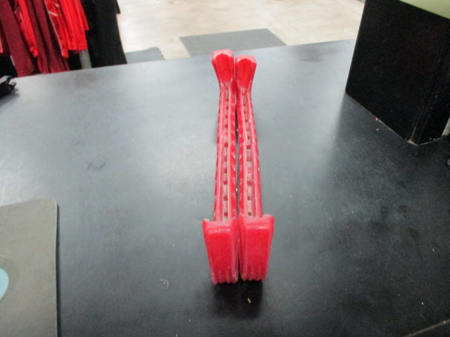 Load image into Gallery viewer, Used Pink Figure Skate Guards
