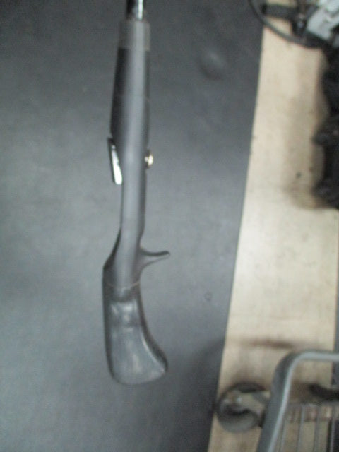 Load image into Gallery viewer, Used Shakespeare SC 200 5&#39;6 Fishing Pole
