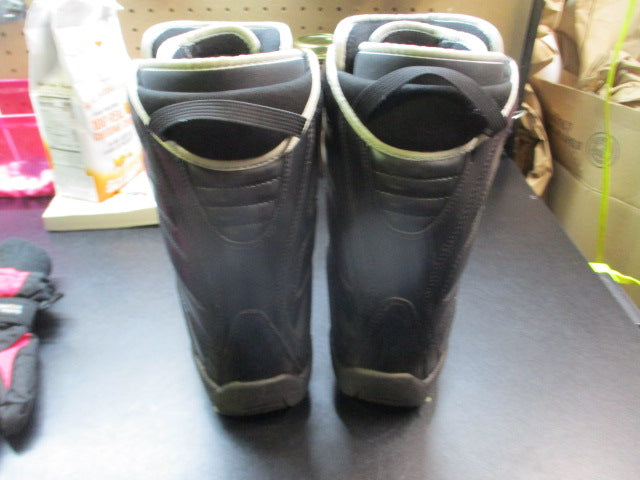 Load image into Gallery viewer, Used Atlantis BOA Snowboard Boots Size 4
