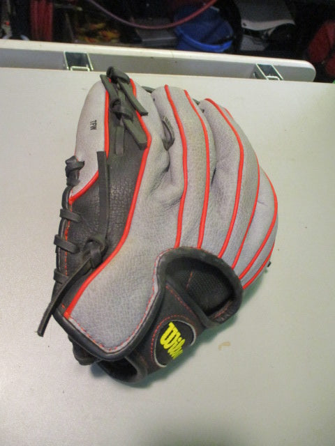 Load image into Gallery viewer, Used Wilson A450 11.5&quot; Glove - RHT
