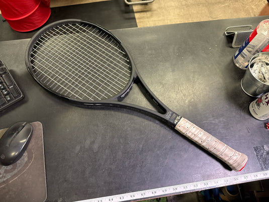 Used Wilson Pro Staff The Roger Federer Autograph v.11 Tennis Raquet