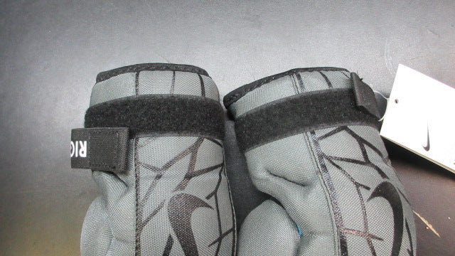 Load image into Gallery viewer, Nike Vapor LT Lacrosse Elbow Pads - Size Youth Small
