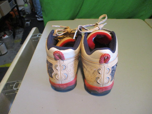 Load image into Gallery viewer, Used Under Armour Size Youth 2.5 Baseball Cleats
