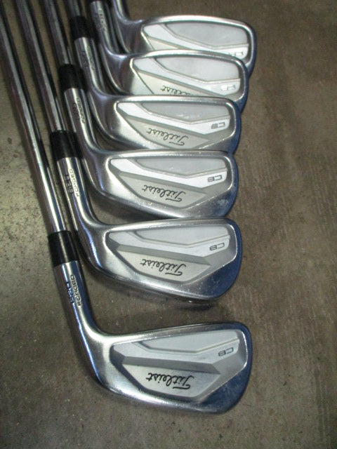 Load image into Gallery viewer, Used Titleist CB 620 Forged 6-Piece Iron Set 4-9 Irons
