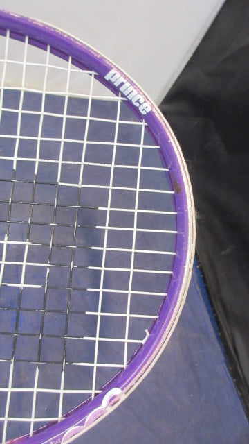 Load image into Gallery viewer, Used Prince Wimbeldon Sharapova 27&quot; Tennis Racquet - wear on rim
