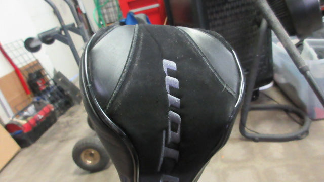 Load image into Gallery viewer, Used Cobra Long Tom 10 Deg/4ft Driver W/ Head Cover -RH- wear

