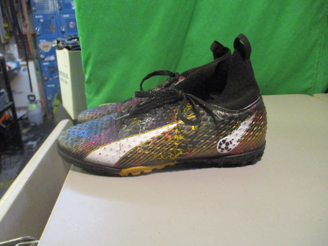 Load image into Gallery viewer, Use Novetra Size 6 indoor Soccer Cleats
