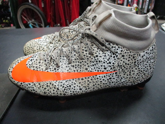 Load image into Gallery viewer, Used Nike Mercurial Size Youth 4 Soccer Cleats (Has Hole)
