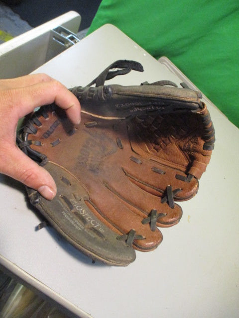 Load image into Gallery viewer, Used Mizuno Power Close Prospect 10&quot; Glove - RHT

