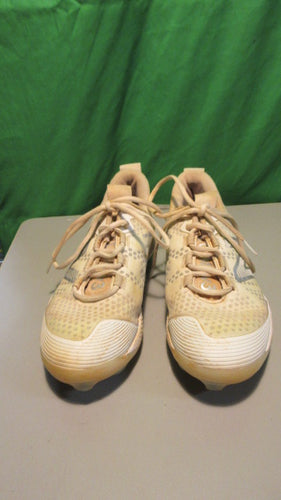 Used New Balance Cleats Size 5