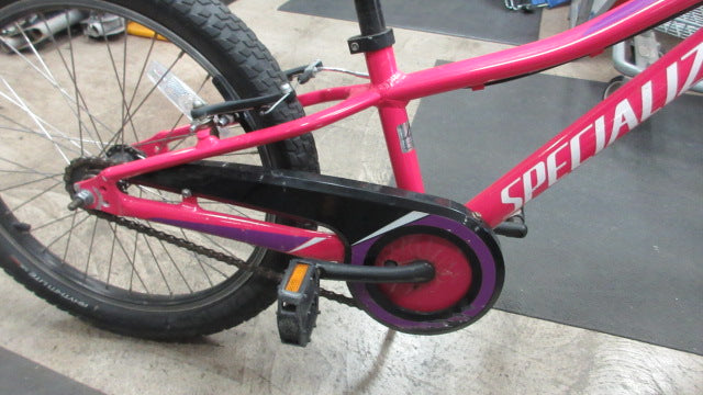Load image into Gallery viewer, Used Specialized RipRock 20" Kids Bike
