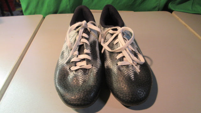 Load image into Gallery viewer, Used Adidas F5 FxG J Size 5 Outdoor Soccer Cleats
