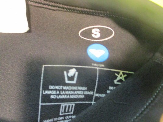 Used Oneill Womens sz 4 top and bottom Wetsuit