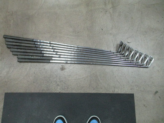 Used Wilson 1200 LT Iron Set 3-9 Pitching Wedge - RH