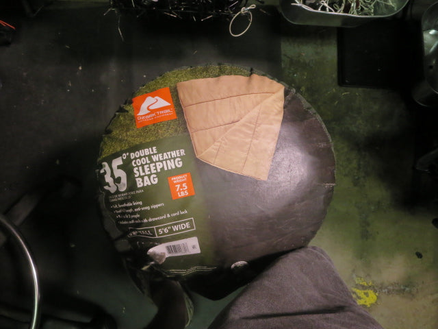 Load image into Gallery viewer, Used Ozark Trail 35°F Double Cool Weather Sleeping Bag
