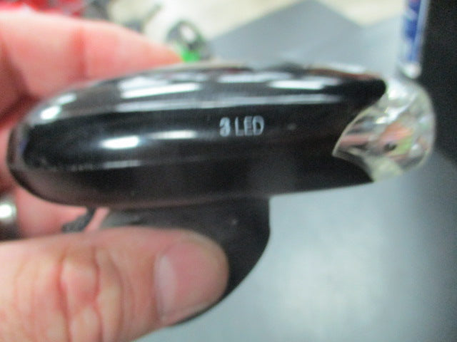 Load image into Gallery viewer, Used Lumina 3 Led Bike Light
