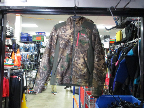 Used Under Armour Camo Size S/M Winter Jacket