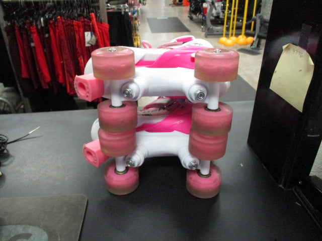 Load image into Gallery viewer, Used C-Luo Cool Bear Size Small Adjustable Roller Skates
