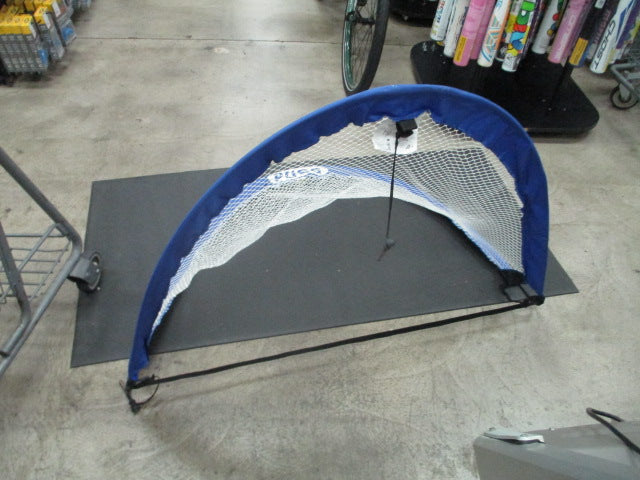 Load image into Gallery viewer, Used Pugg The Original 4 Footer 48&quot; x 30&quot; x 30&quot; Soccer Goal

