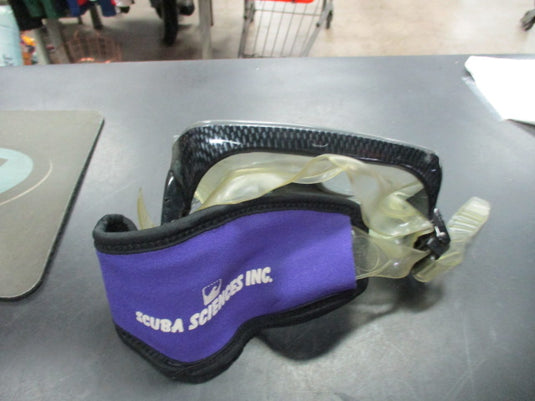 Used Coral Scuba Mask