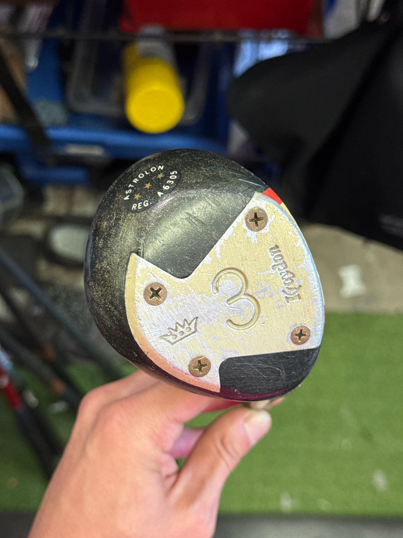 Load image into Gallery viewer, Vintage Kroydon Astrolon Reg. A6305 Right Hand #3 Wood
