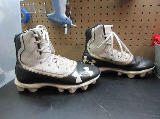 Used Under Armour Men's Highlight RM Football Cleats - Size Youth 5.5