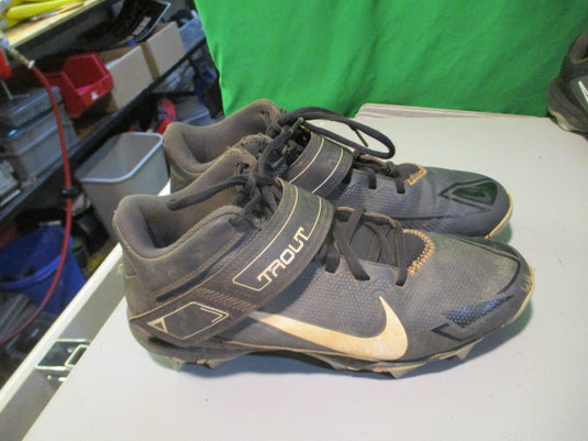 Used Nike Trout Size 8 Cleats