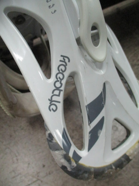 Used 5150 UICE Snowboard w/ Burton Freestyle Bindings - 159 cm - small wear