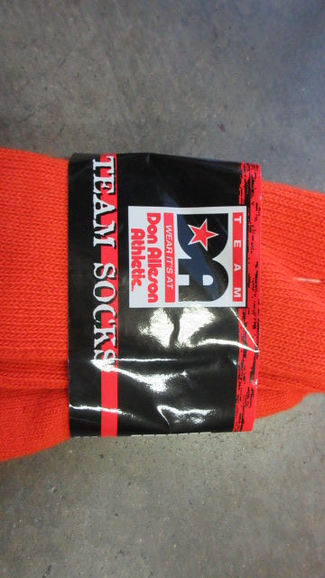 Load image into Gallery viewer, Used DA Athletic Socks - 5-7
