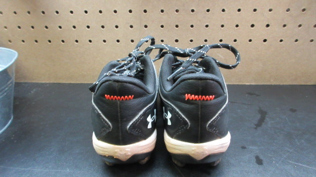 Load image into Gallery viewer, Used Under Armour Leadoff Low RM Baseball Cleats - Size Youth 2
