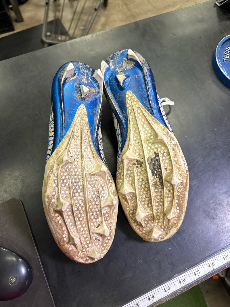 Load image into Gallery viewer, Used Adidas Adizeo Electric 2 Football Cleats Size 12
