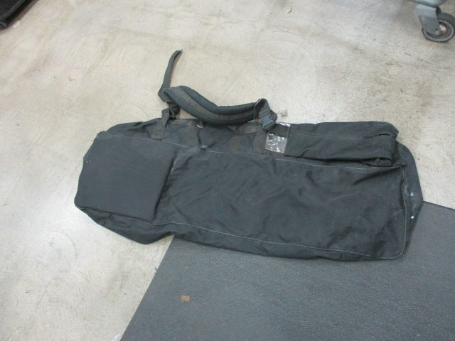 Load image into Gallery viewer, Used Datrek Golf Travel Soft Bag
