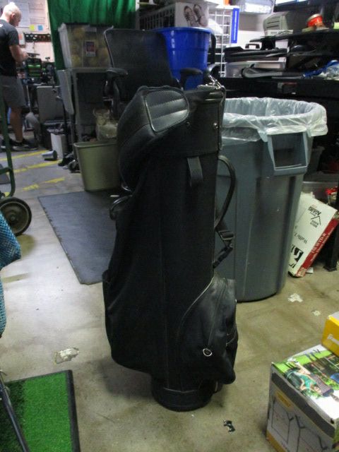 Load image into Gallery viewer, Used 2XS Golf Stand Carry Bag in Black
